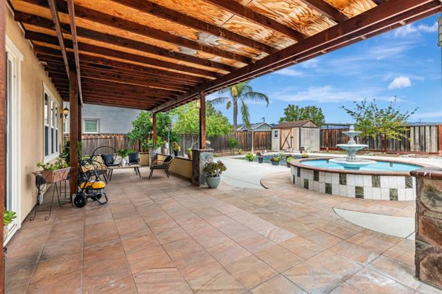 9632 Cherrywood Court, Gilroy CA: https://media.crmls.org/mediaz/bbd46b54-4b4a-422a-ae70-1e22f4dcbfea.jpg