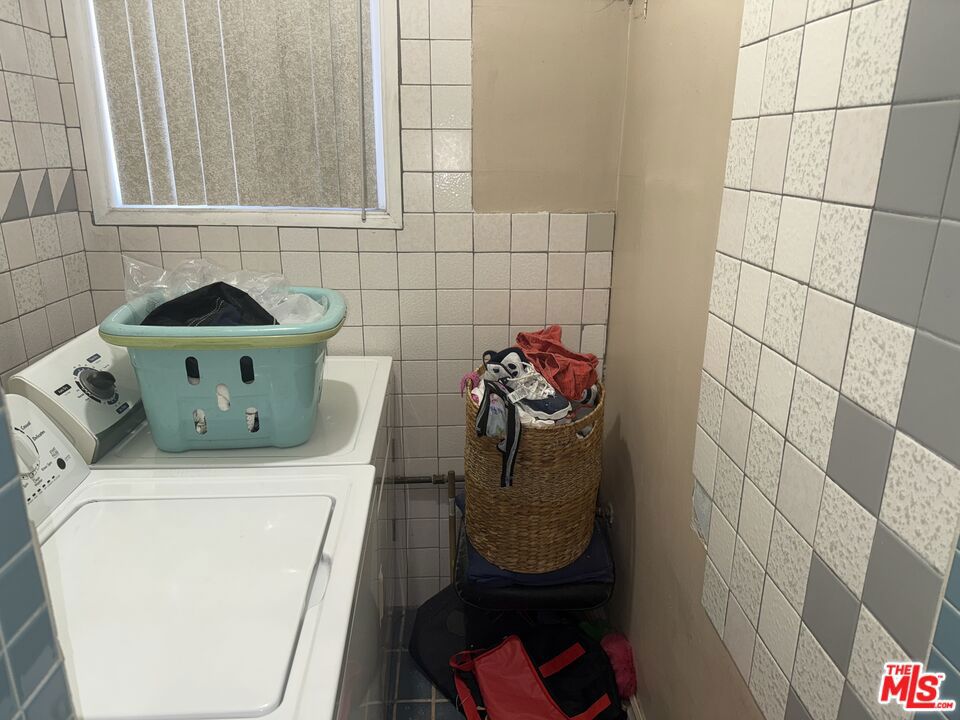 Bbd54264 38Fb 4D2C 9662 1E2208B19B6C 2419 S Park Avenue, Pomona, Ca 91766 &Lt;Span Style='BackgroundColor:transparent;Padding:0Px;'&Gt; &Lt;Small&Gt; &Lt;I&Gt; &Lt;/I&Gt; &Lt;/Small&Gt;&Lt;/Span&Gt;