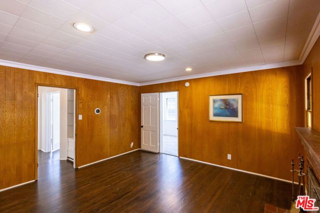 2547 Canyon Drive, Los Angeles CA: https://media.crmls.org/mediaz/bbd6167c-981d-443b-82e9-f586aa724551.jpg