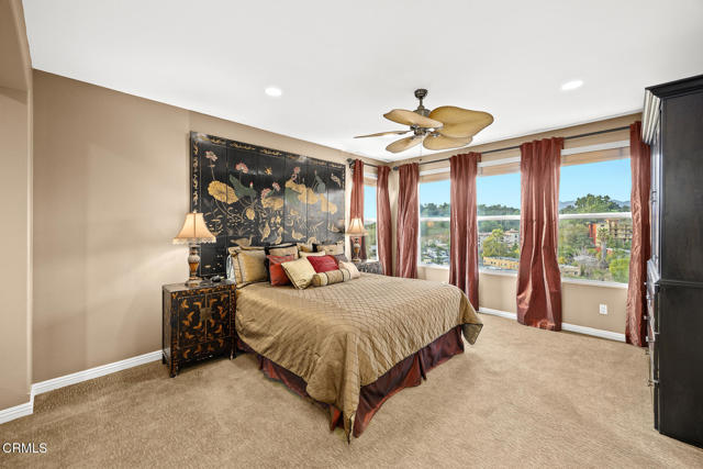 653 Milford Street, Los Angeles CA: https://media.crmls.org/mediaz/bbd72c5b-cb87-4a1f-a411-41bbd42a3286.jpg