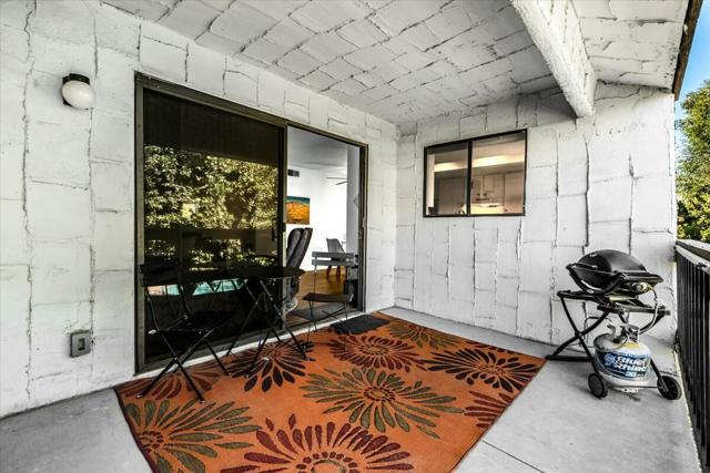 5265 E Waverly Drive, Palm Springs CA: https://media.crmls.org/mediaz/bbd801da-5ede-4c0e-930e-18faff35ed8f.jpg