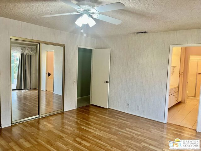 Image 16 of 27 For 40056 Silktree Court