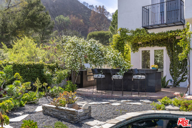 23407 W Copacabana Street, Malibu CA: https://media.crmls.org/mediaz/bbd90288-f56d-45a1-8442-04a25b8fcad4.jpg