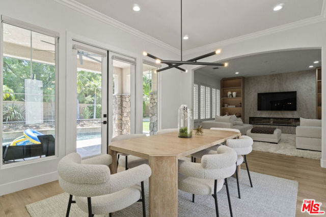 Image 11 of 52 For 8639 Edelweiss Drive