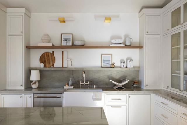 120 24th Avenue, Santa Cruz CA: https://media.crmls.org/mediaz/bbdbd845-4503-43eb-91fc-2ec5334ce618.jpg