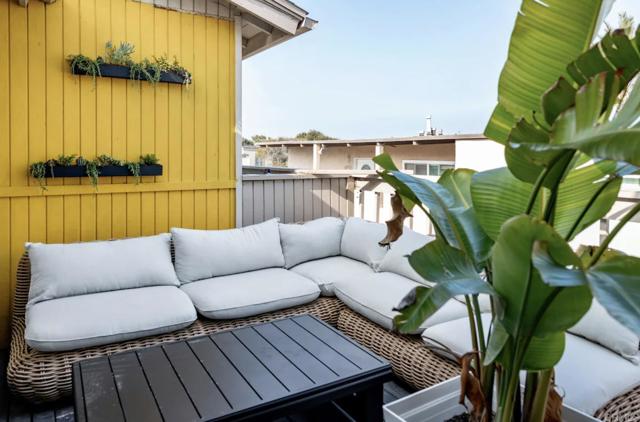 5152 Brighton Avenue, San Diego CA: https://media.crmls.org/mediaz/bbdbf954-af51-4cf3-ba50-6e622858e751.jpg