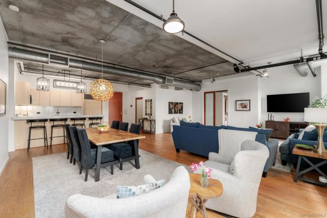 877 Island Ave, San Diego CA: https://media.crmls.org/mediaz/bbdcfc6e-f743-47c4-936a-d84c126cacff.jpg
