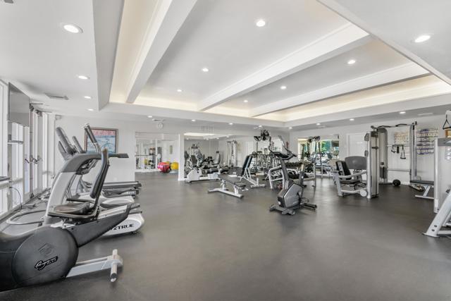 2294 Caminito Preciosa Norte, La Jolla CA: https://media.crmls.org/mediaz/bbdf1d83-d2fe-4608-8515-ce37c0fb6051.jpg