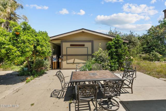 5682 Pine Grove Road, Santa Paula CA: https://media.crmls.org/mediaz/bbdf5f8e-45a7-45fa-9a4b-dc7b9eb3c6bf.jpg