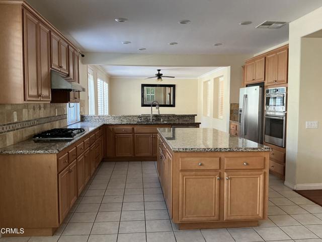 Detail Gallery Image 17 of 56 For 13687 Blue Ridge Way, Moorpark,  CA 93021 - 5 Beds | 4/1 Baths