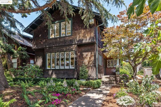 3019 Benvenue Ave, Berkeley CA: https://media.crmls.org/mediaz/bbe08fad-2d81-4db0-bdbd-84576ecd939a.jpg