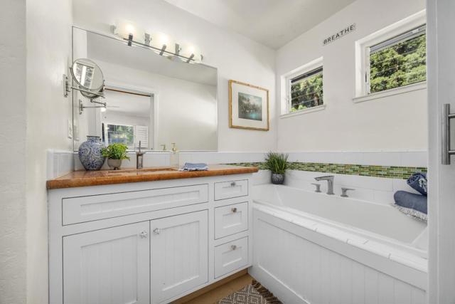 5324 Plateau Drive, Felton CA: https://media.crmls.org/mediaz/bbe14439-980d-4308-96b1-c9a0b37b9ff7.jpg