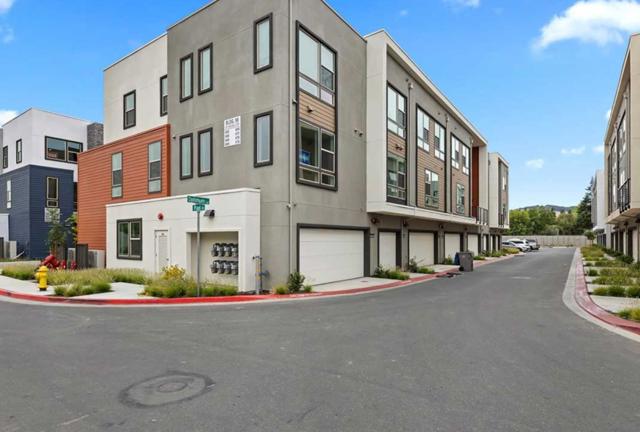 6694 Optimum Loop, San Jose CA: https://media.crmls.org/mediaz/bbe1f275-48ce-435f-bd6d-d26bff28d4c8.jpg