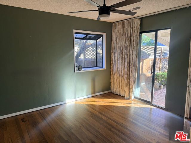 2952 Midvale Avenue, Los Angeles CA: https://media.crmls.org/mediaz/bbe24f14-448b-49c9-ade7-f46da1ce5c13.jpg