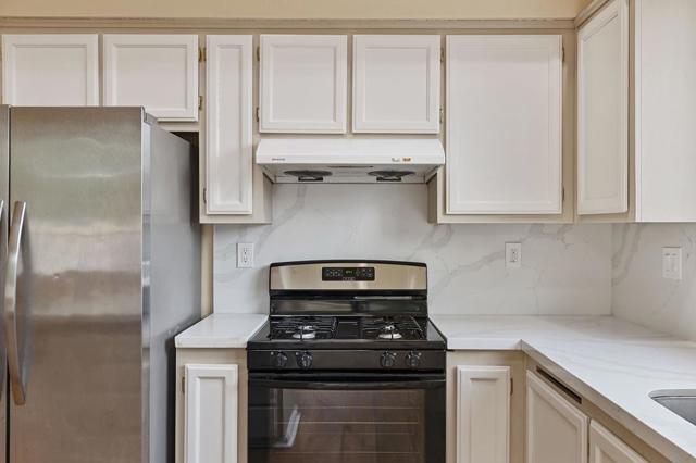 110 Walnut Meadows Court, Oakley CA: https://media.crmls.org/mediaz/bbe32a1d-d4c4-4b54-a2b5-3d3cafea1b75.jpg