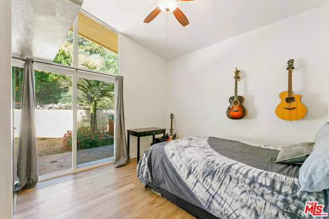 6308 Paseo Canyon Drive, Malibu CA: https://media.crmls.org/mediaz/bbe3c0ad-62b5-4a1f-8a4a-203c7d2deff4.jpg