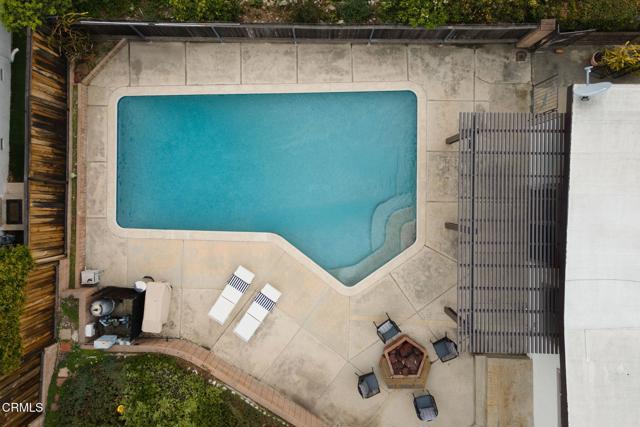 5519 Terrace Drive, La Crescenta CA: https://media.crmls.org/mediaz/bbe44ad9-39af-4797-9ba3-2a7e60f65992.jpg
