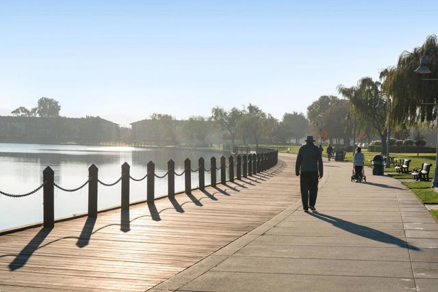 104 E Court Lane, Foster City CA: https://media.crmls.org/mediaz/bbe45186-1353-4caa-be58-0d9168895137.jpg