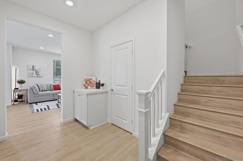 973 Bradley Way - photo 19
