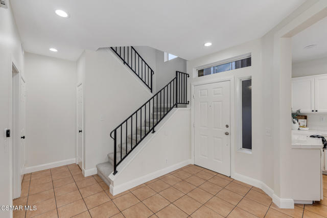 4153 Brookcrest Court, Moorpark CA: https://media.crmls.org/mediaz/bbe53865-72fb-46d2-a032-bf8d1137f8d0.jpg