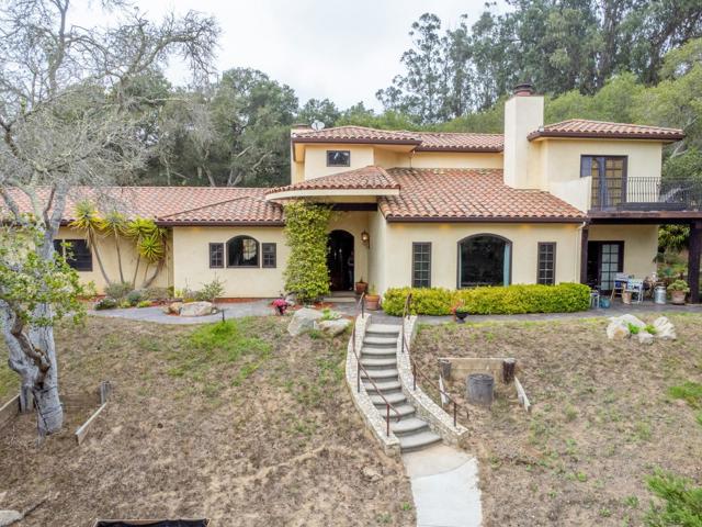 17551 Pond Derosa Lane, Prunedale CA: https://media.crmls.org/mediaz/bbe53983-0125-4054-a013-2a06de6791f3.jpg