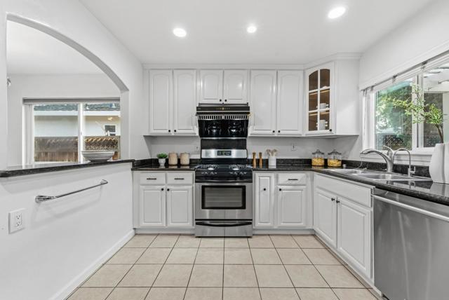 716 Kiely Boulevard, Santa Clara CA: https://media.crmls.org/mediaz/bbe63751-c9ce-4321-a53d-13fef544862c.jpg