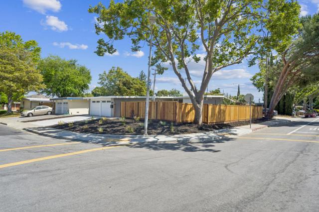 3050 Mauricia Avenue, Santa Clara CA: https://media.crmls.org/mediaz/bbe68d82-8463-4ee9-a005-7cc8b301ced1.jpg