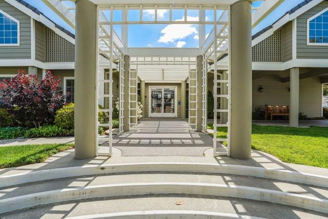 838 Bucks Lake Court, San Jose CA: https://media.crmls.org/mediaz/bbe6ecf2-067e-42db-8b3e-eb774a6c975d.jpg