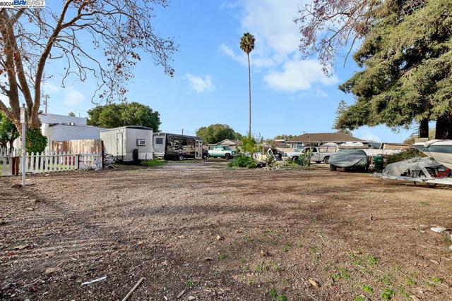Image 8 of 58 For 24524 Mohr Dr