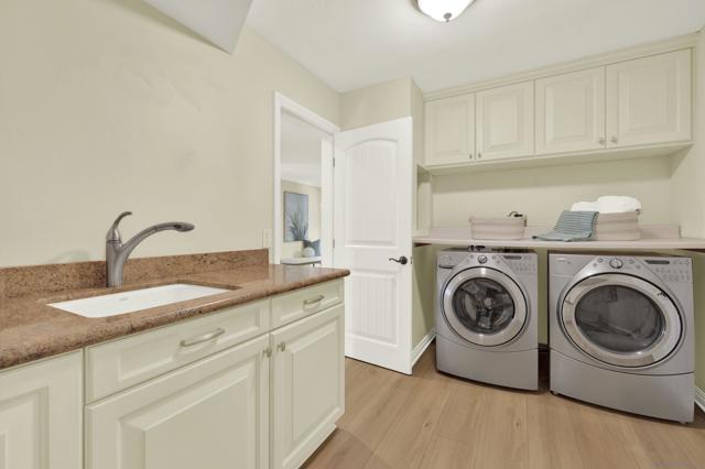 12206 Fairway Pointe Row, San Diego CA: https://media.crmls.org/mediaz/bbe7e48b-0fc1-4ef2-ae86-d0656f7bb521.jpg