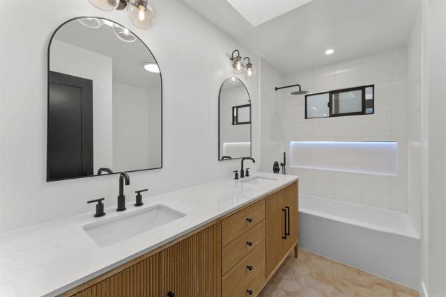 5777 Desert View Drive, La Jolla CA: https://media.crmls.org/mediaz/bbe82843-f8ef-4ee2-872e-300ee321923e.jpg