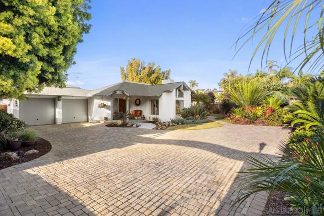 1059 Hymettus Ave, Encinitas CA: https://media.crmls.org/mediaz/bbe87880-3e71-4280-95bc-e9e0a505e2e4.jpg