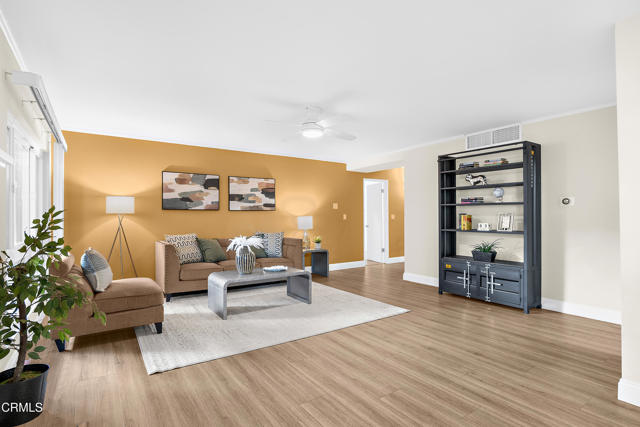 Detail Gallery Image 4 of 29 For 1127 E Del Mar Bld #114,  Pasadena,  CA 91106 - 2 Beds | 2 Baths