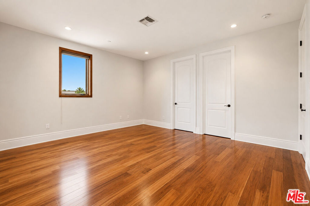 MLS #26865557 image #9