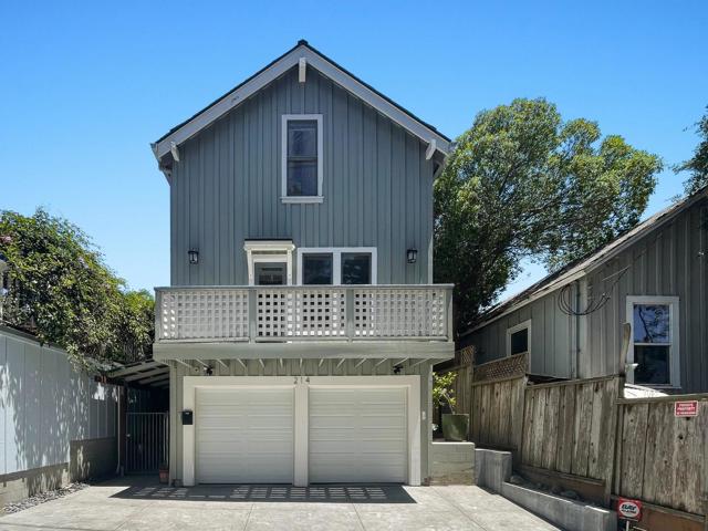 214 Brook Avenue, Santa Cruz CA: https://media.crmls.org/mediaz/bbe9fd59-011c-4a3f-aed2-0bcd93249928.jpg