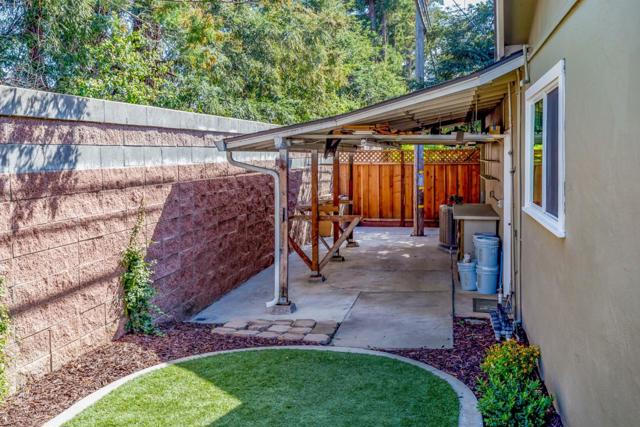 173 Ivy Hill Way, Los Gatos CA: https://media.crmls.org/mediaz/bbeac923-949a-40c6-beae-ef7244c7f915.jpg