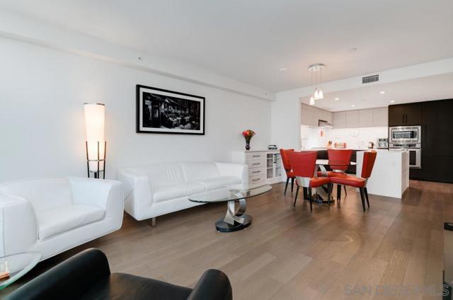 1388 Kettner Blvd, San Diego CA: https://media.crmls.org/mediaz/bbed4634-e5bd-492a-993b-d931d00b9acc.jpg