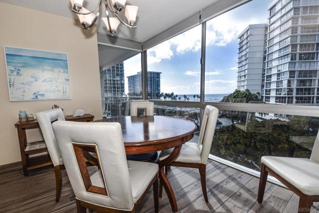 1770 Avenida Del Mundo, Coronado CA: https://media.crmls.org/mediaz/bbed49dd-c2ba-4df7-b1bf-2e758fd70fff.jpg