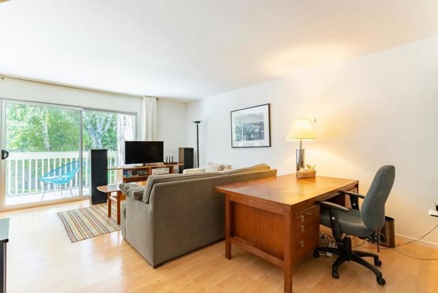 675 Sharon Park Drive, Menlo Park CA: https://media.crmls.org/mediaz/bbed6b3e-5b6d-45d9-99f6-0d176365f816.jpg