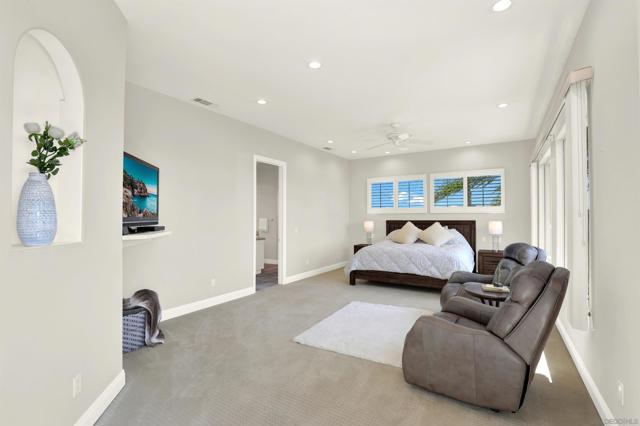 17342 Tam O Shanter Dr, Poway CA: https://media.crmls.org/mediaz/bbed8634-13e6-48b7-bb8c-d60a3571dda9.jpg