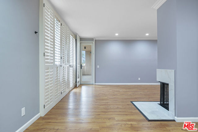930 N Wetherly Drive, West Hollywood CA: https://media.crmls.org/mediaz/bbee345e-9257-415f-be88-45622443c056.jpg
