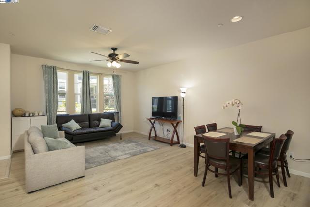 17819 Banks Street, Marina CA: https://media.crmls.org/mediaz/bbeeec98-7543-4017-b2ea-0af8c9b59b16.jpg