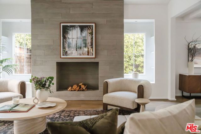 4128 Baywood Street, Los Angeles CA: https://media.crmls.org/mediaz/bbef39c1-3453-4f49-aaad-4325a58dcb31.jpg