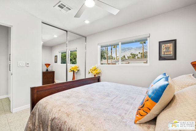 1244 S San Mateo Drive, Palm Springs CA: https://media.crmls.org/mediaz/bbefacd6-15f5-4dc1-a93a-d749de9398ab.jpg