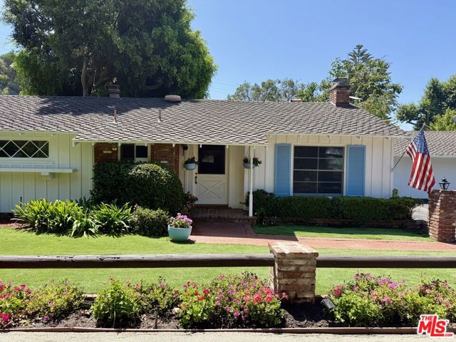 1754 Mandeville Canyon Road, Los Angeles CA: https://media.crmls.org/mediaz/bbf08887-5e35-440a-87da-09fe72364083.jpg