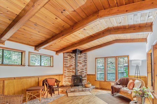 325 Ridge Drive, Boulder Creek CA: https://media.crmls.org/mediaz/bbf1ae8d-884d-4541-87d3-bbd3f9b244eb.jpg