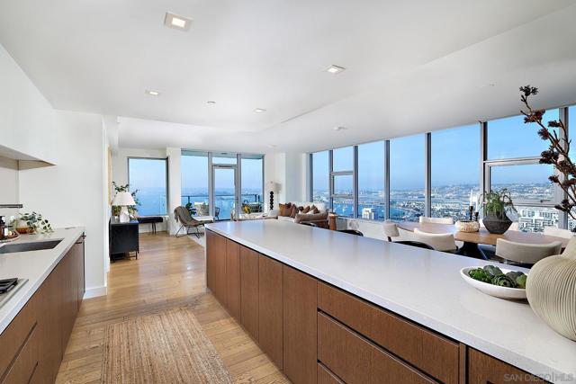 1388 Kettner Blvd, San Diego CA: https://media.crmls.org/mediaz/bbf1bd9c-c792-4d6d-9392-205a07660284.jpg