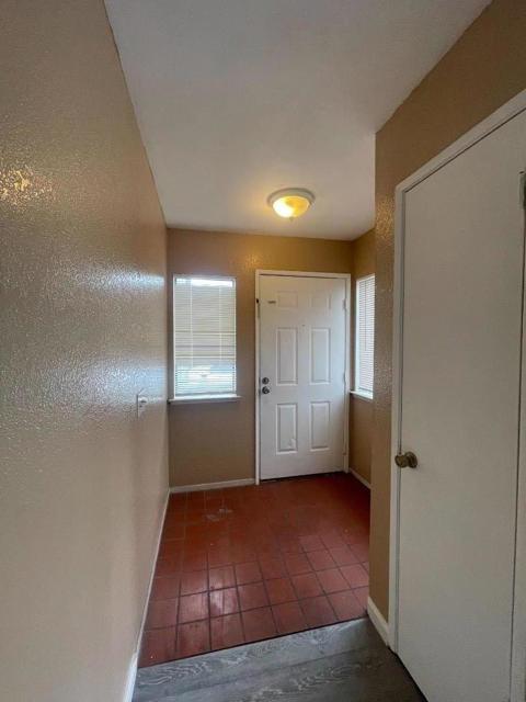 1021 Polk Street, Salinas CA: https://media.crmls.org/mediaz/bbf27a88-2141-44c4-a232-dbee125ca789.jpg