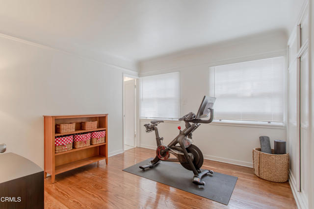 2727 Hollister Terrace, Glendale CA: https://media.crmls.org/mediaz/bbf2d45b-44e7-4bae-85fa-a4090cd3ec82.jpg