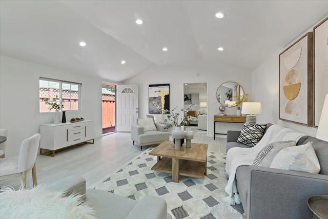 3562 Earl Drive, Santa Clara CA: https://media.crmls.org/mediaz/bbf3d3d2-d27e-4c54-b00b-5f88facfa5ea.jpg